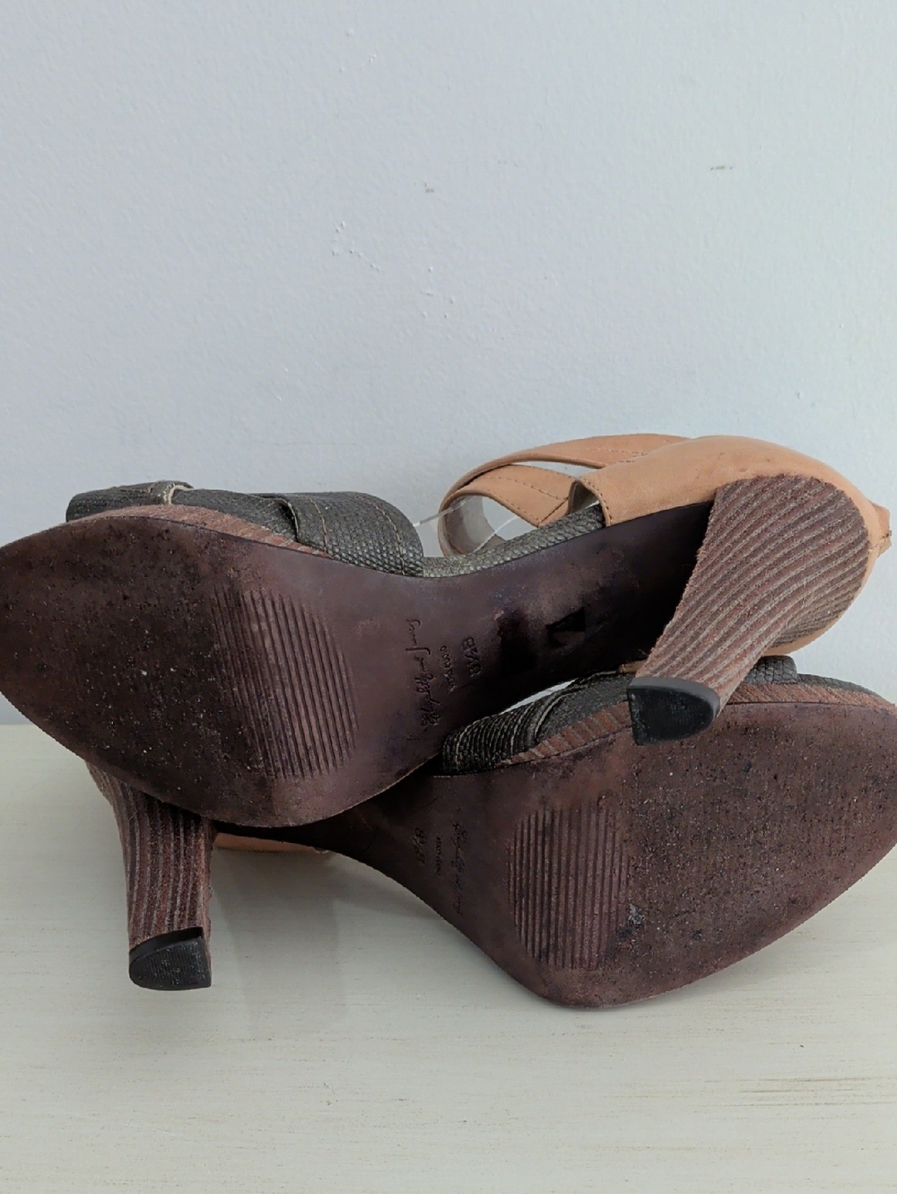 Elizabeth And James Camel And Green Leather Stiletto Sandals Size 8.5 - Picture 12 of 14